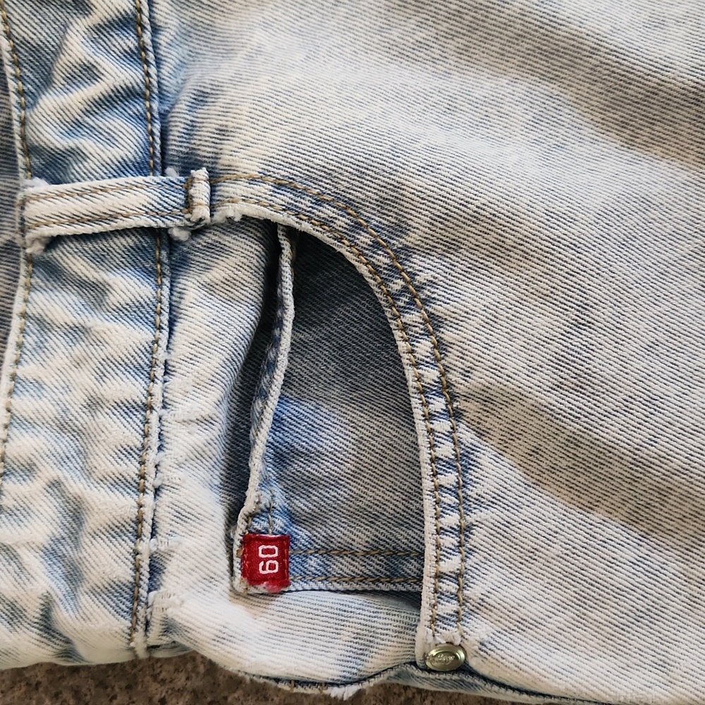Miss Sixty Light Wash High Waist Denim Shorts Size 30 - Picture 3 of 7